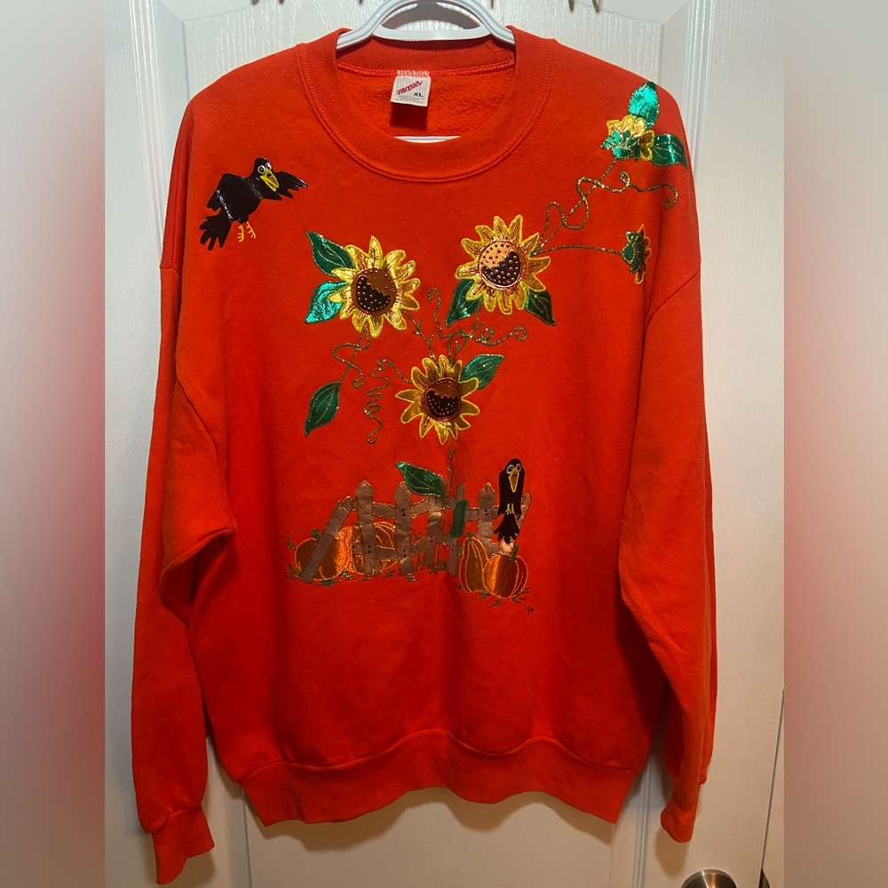 Vintage Jerzees Women’s Orange Halloween Sweatshirt